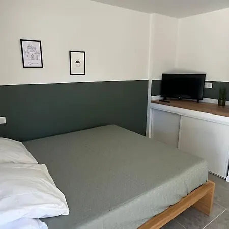 Studio Rez-de-villa, Proche Centre Ajaccio (Corsica)